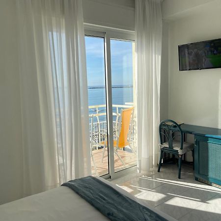 Hotel Miramare دْيانو مارينا المظهر الخارجي الصورة