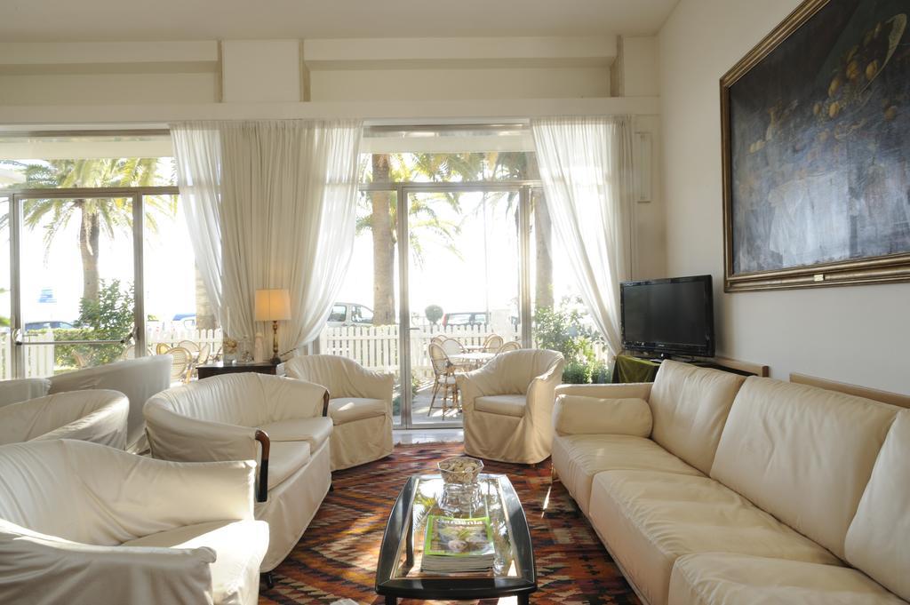 Hotel Miramare دْيانو مارينا المظهر الخارجي الصورة