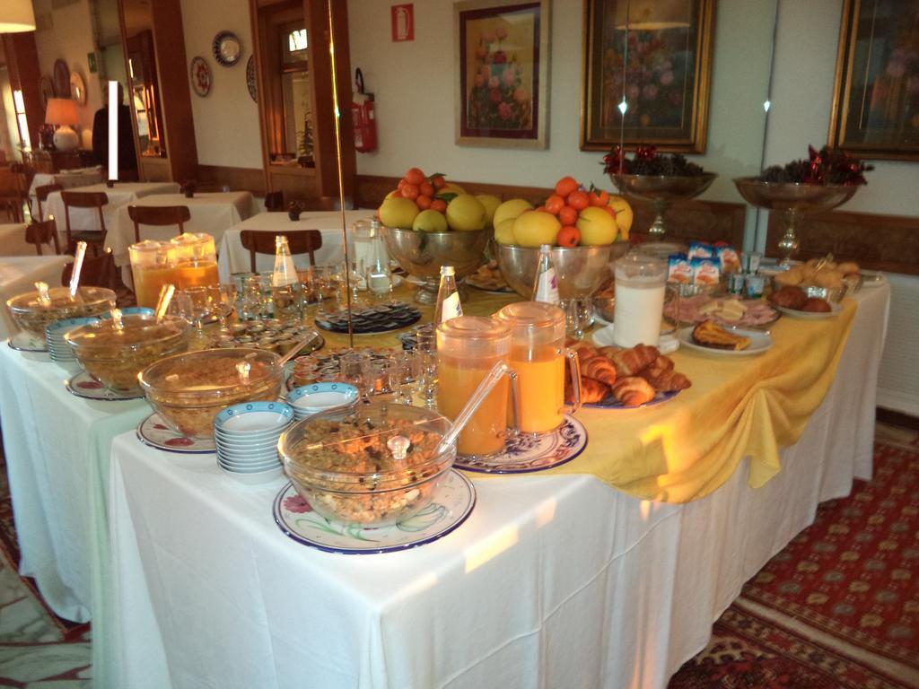 Hotel Miramare دْيانو مارينا المظهر الخارجي الصورة